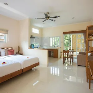 Donguri House Bali Jimbaran (Bali)